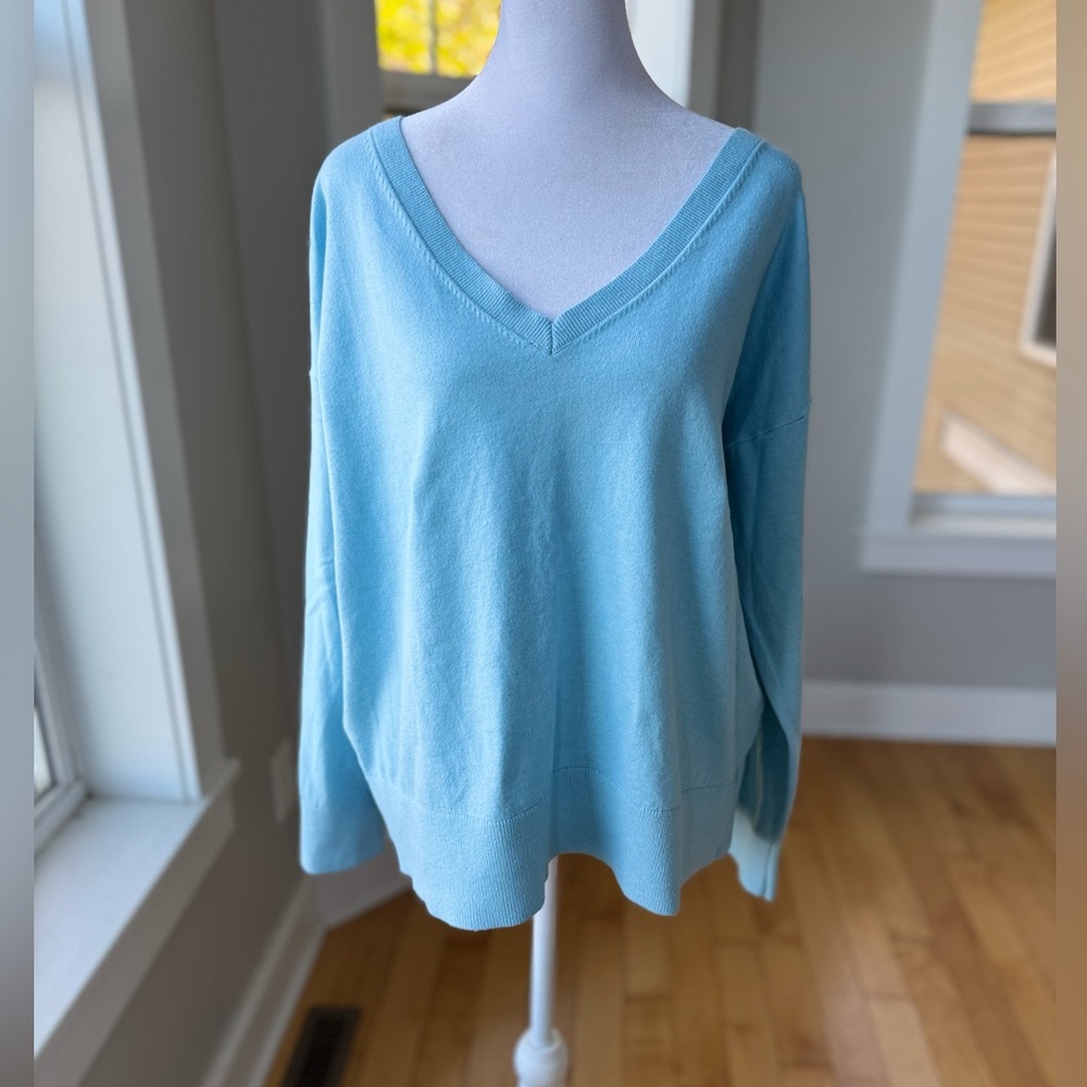 Old Navy Light Baby Blue V Neck Cotton Blend Cropped Boxy Sweater Size Medium